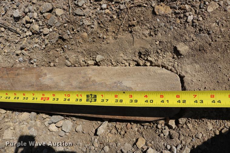 image for item DC7644 Caterpillar TC30 forklift