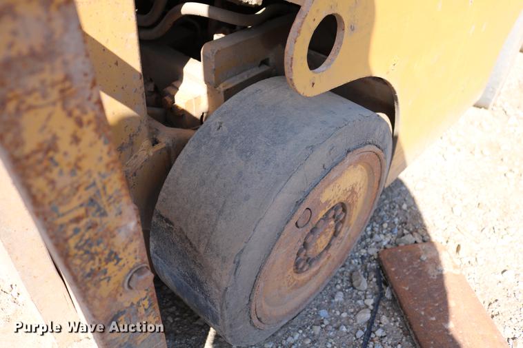image for item DC7644 Caterpillar TC30 forklift