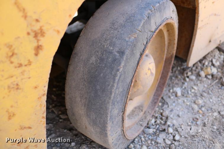 image for item DC7644 Caterpillar TC30 forklift