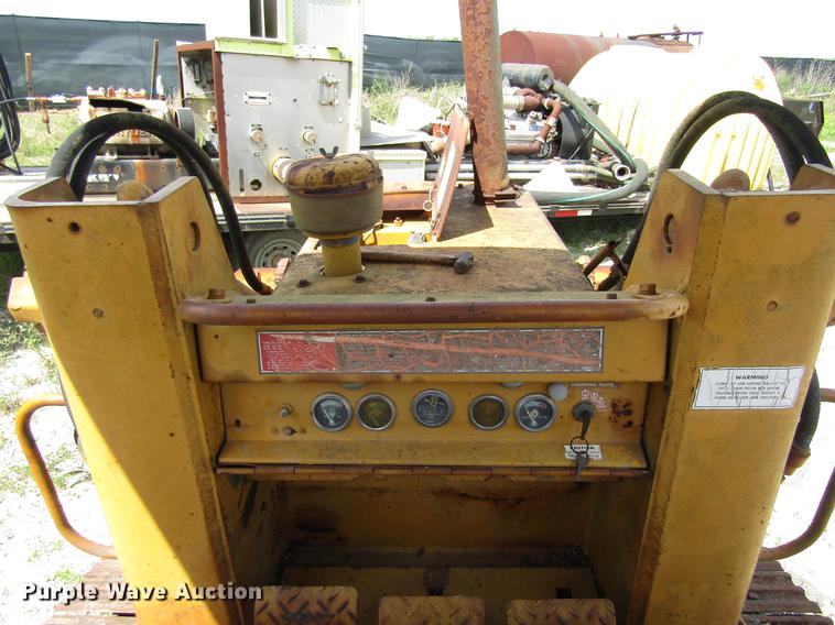 image for item DC7919 1978 Caterpillar 931 track loader