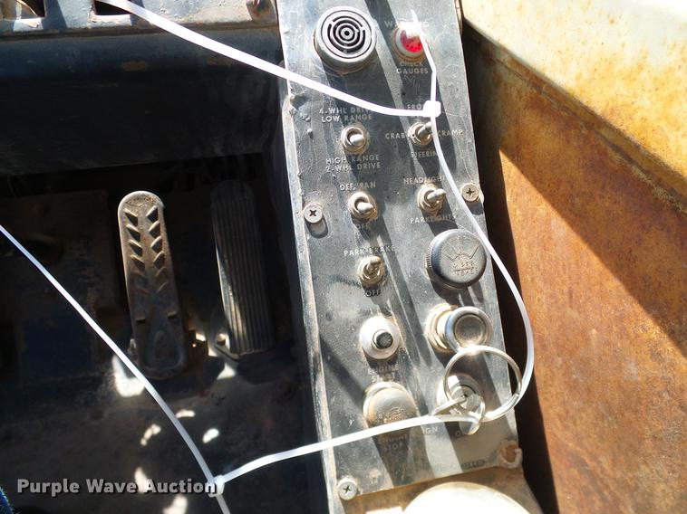 image for item DD1327 1979 Omega 18 crane