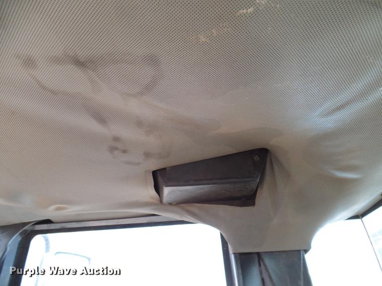 image for item DD1363 1999 Caterpillar 938G wheel loader