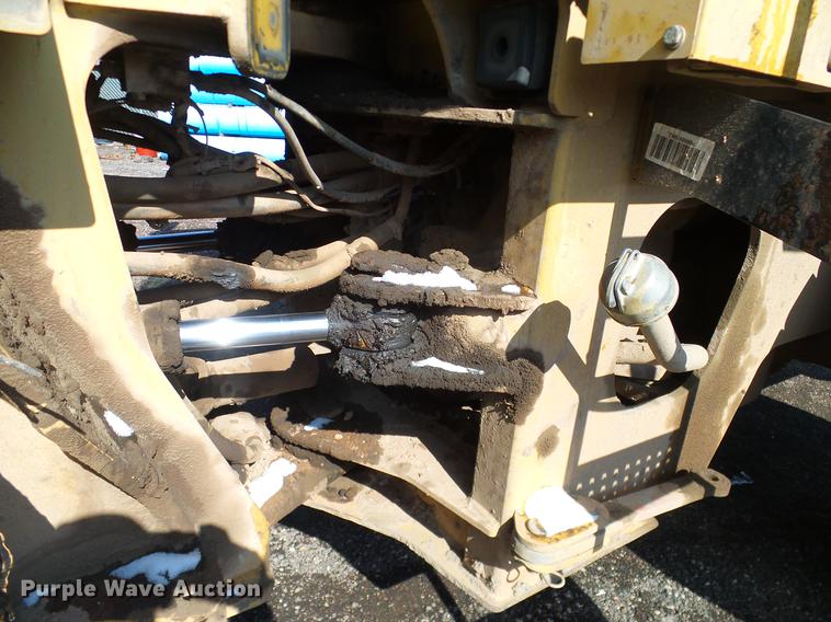 image for item DD1363 1999 Caterpillar 938G wheel loader