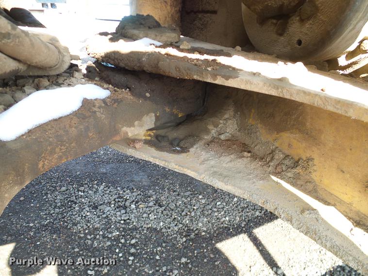 image for item DD1363 1999 Caterpillar 938G wheel loader