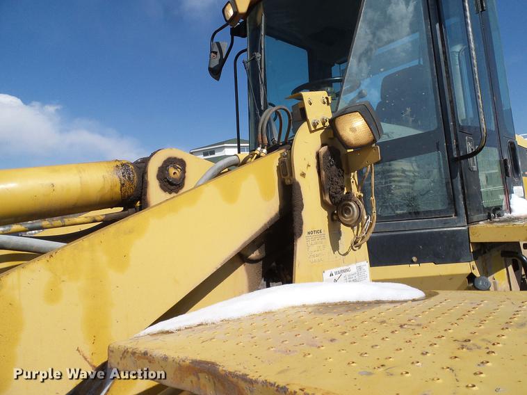 image for item DD1363 1999 Caterpillar 938G wheel loader