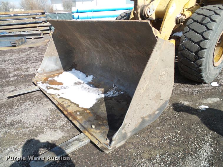 image for item DD1363 1999 Caterpillar 938G wheel loader