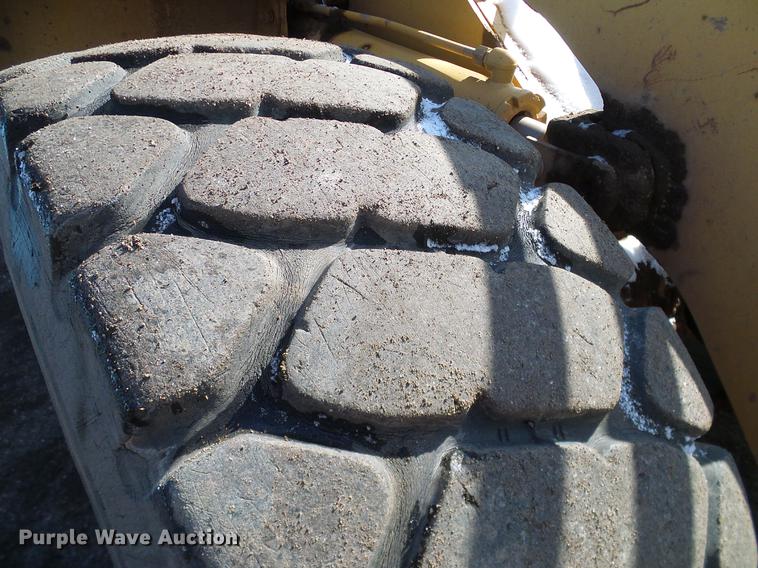 image for item DD1363 1999 Caterpillar 938G wheel loader