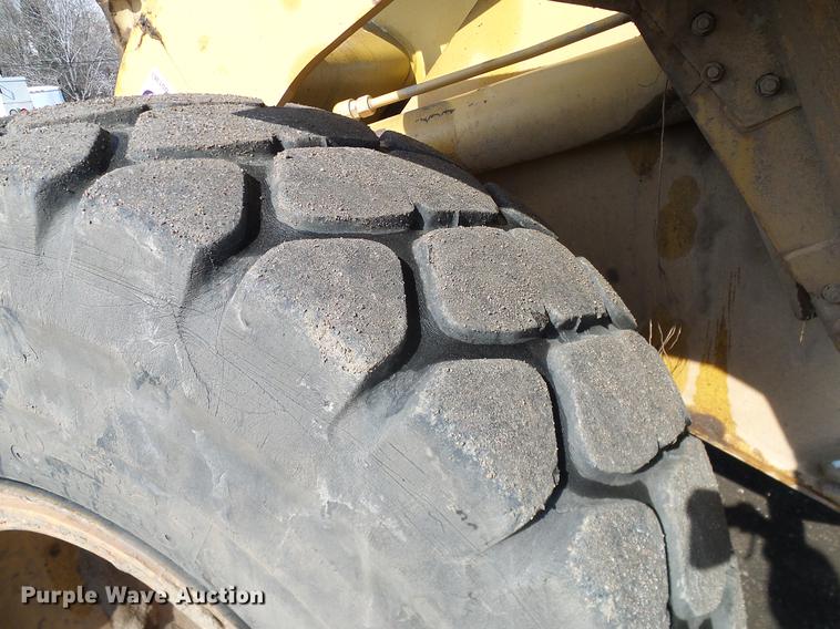 image for item DD1363 1999 Caterpillar 938G wheel loader