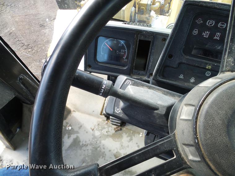 image for item DD1368 1998 Caterpillar 962G wheel loader