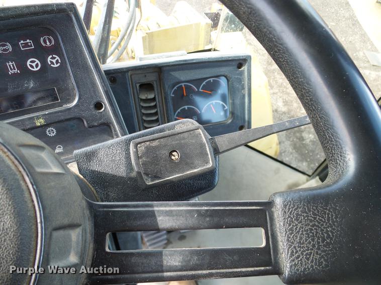 image for item DD1368 1998 Caterpillar 962G wheel loader