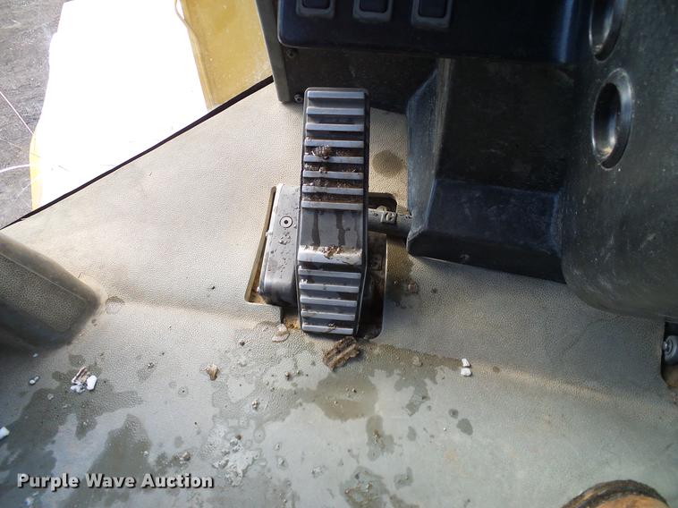 image for item DD1368 1998 Caterpillar 962G wheel loader