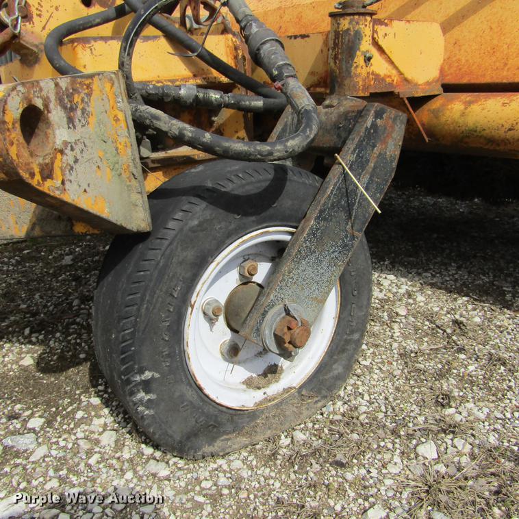 image for item DD2725 (2) M-B Company TKH brooms