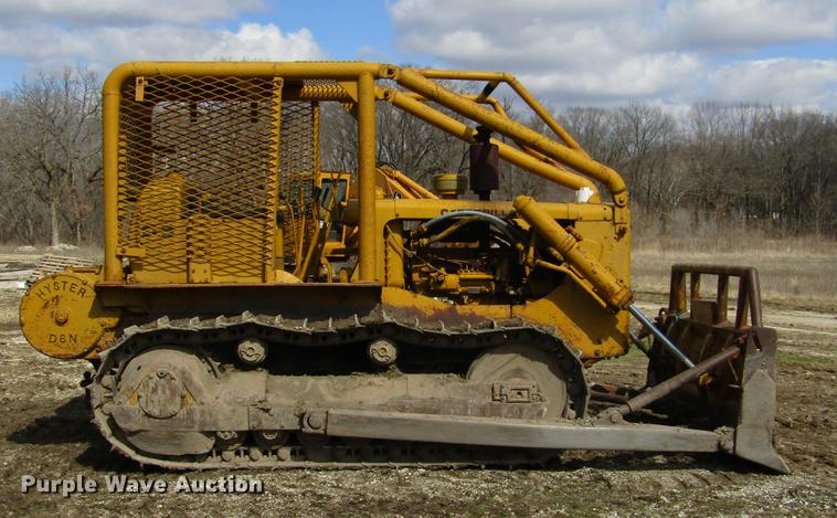 image for item DD2726 1965 Caterpillar D6B dozer