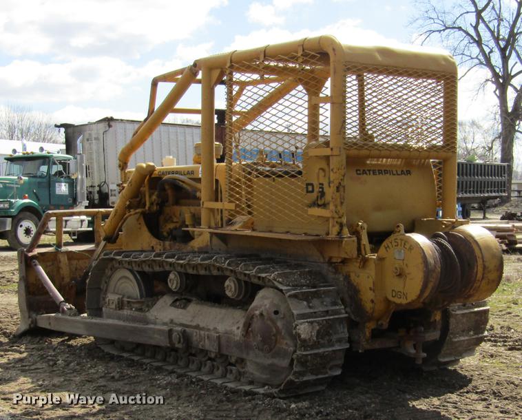 image for item DD2726 1965 Caterpillar D6B dozer