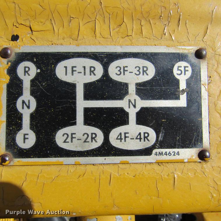 image for item DD2726 1965 Caterpillar D6B dozer