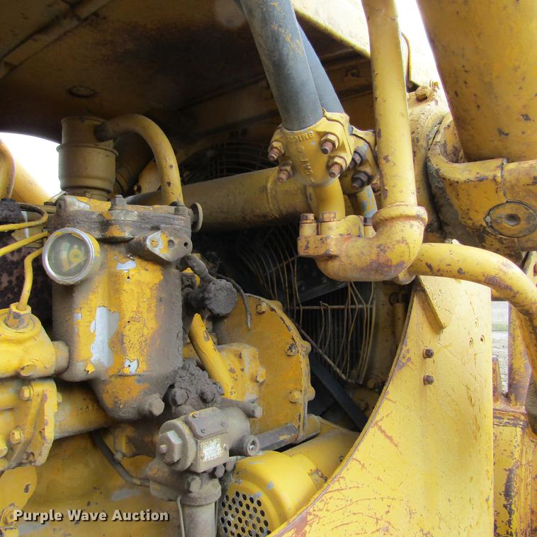 image for item DD2726 1965 Caterpillar D6B dozer