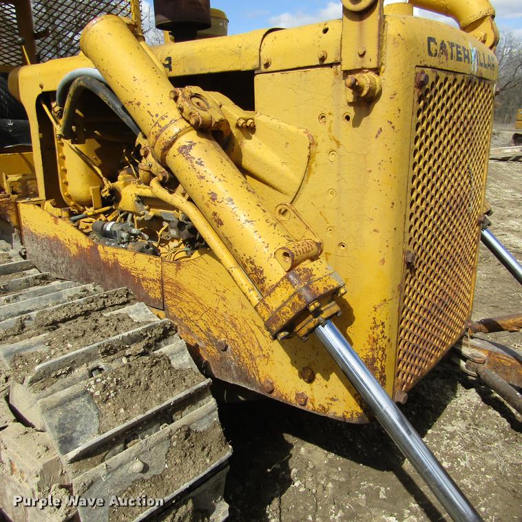 image for item DD2726 1965 Caterpillar D6B dozer