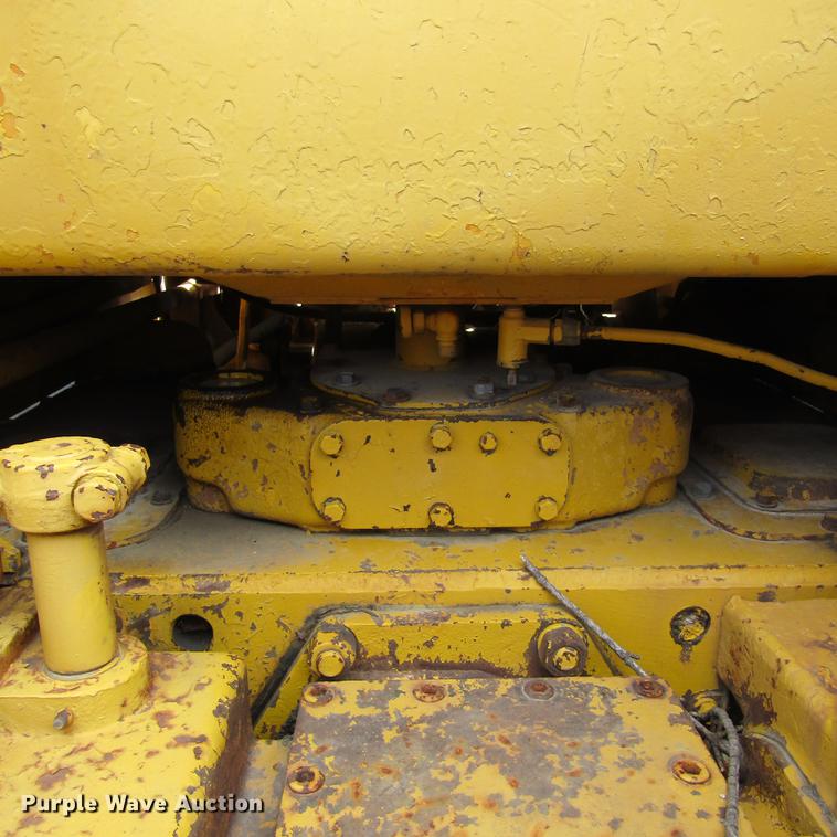 image for item DD2726 1965 Caterpillar D6B dozer