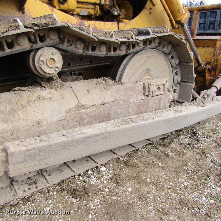 image for item DD2726 1965 Caterpillar D6B dozer
