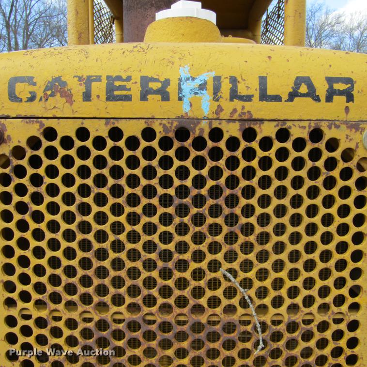 image for item DD2726 1965 Caterpillar D6B dozer