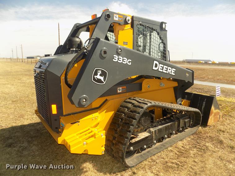 image for item DD2810 2017 John Deere 333G skid steer
