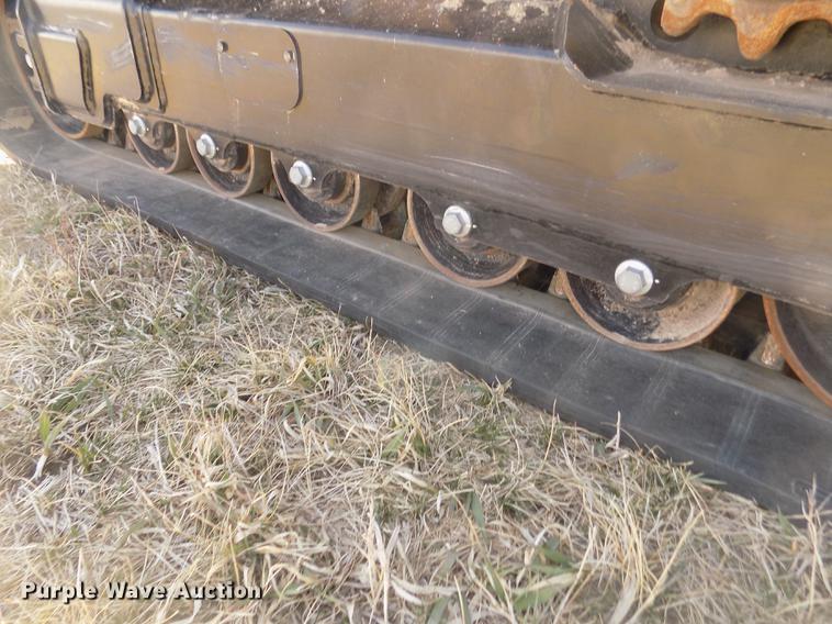 image for item DD2810 2017 John Deere 333G skid steer