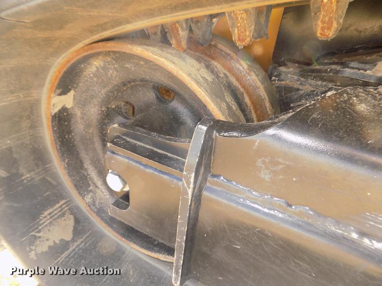 image for item DD2810 2017 John Deere 333G skid steer