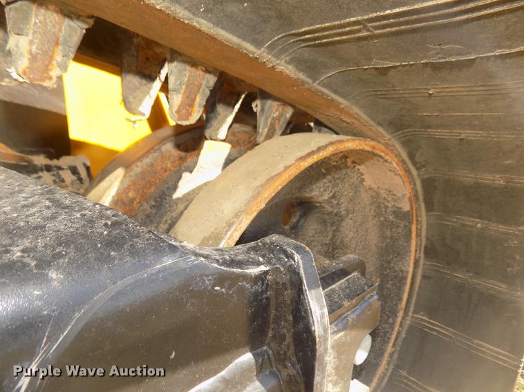 image for item DD2810 2017 John Deere 333G skid steer