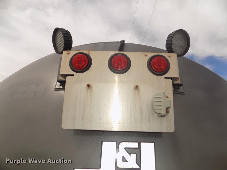 image for item DD2812 J&J 102511 vacuum tank