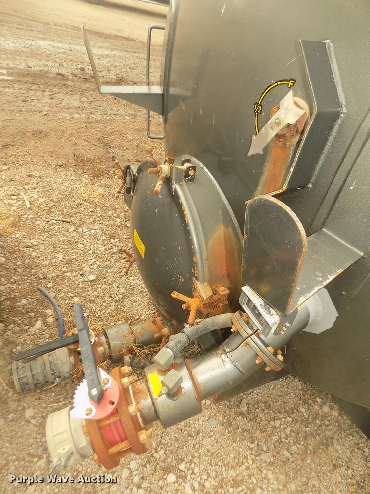 image for item DD2812 J&J 102511 vacuum tank