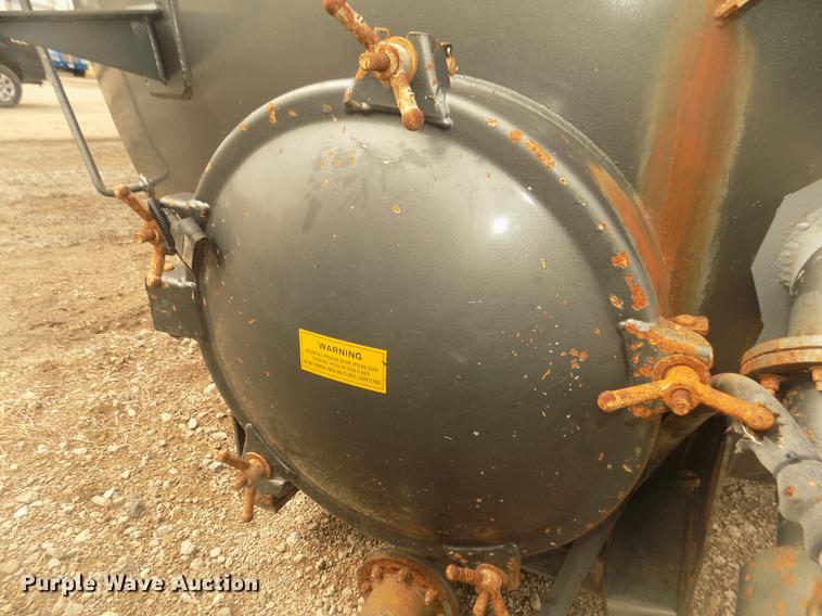image for item DD2812 J&J 102511 vacuum tank