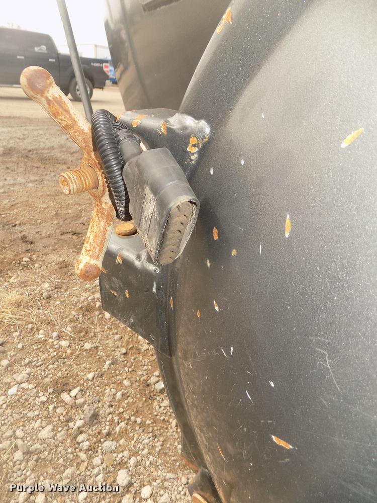 image for item DD2812 J&J 102511 vacuum tank