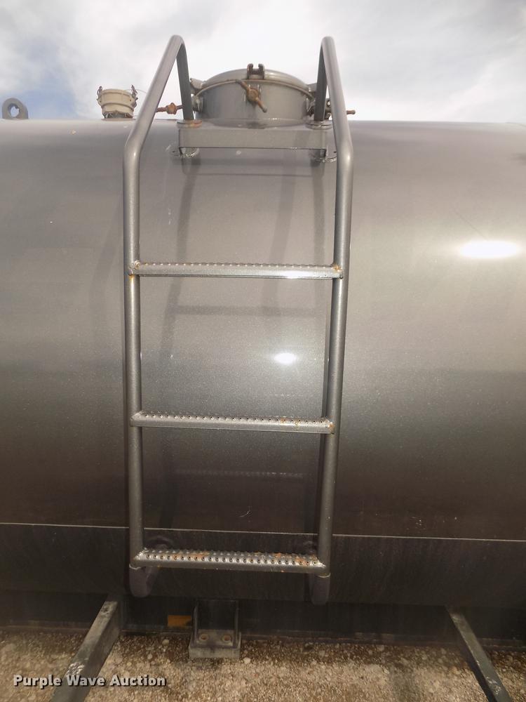 image for item DD2812 J&J 102511 vacuum tank