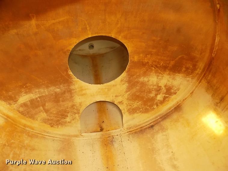 image for item DD2812 J&J 102511 vacuum tank