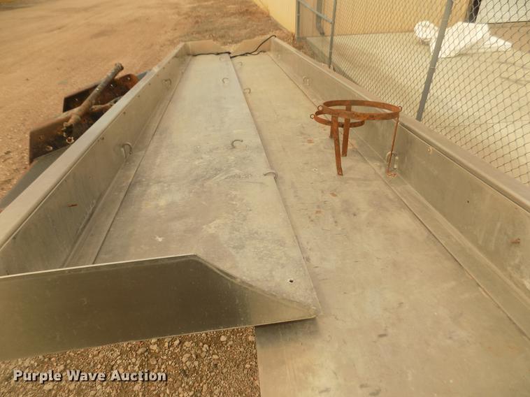 image for item DD2812 J&J 102511 vacuum tank