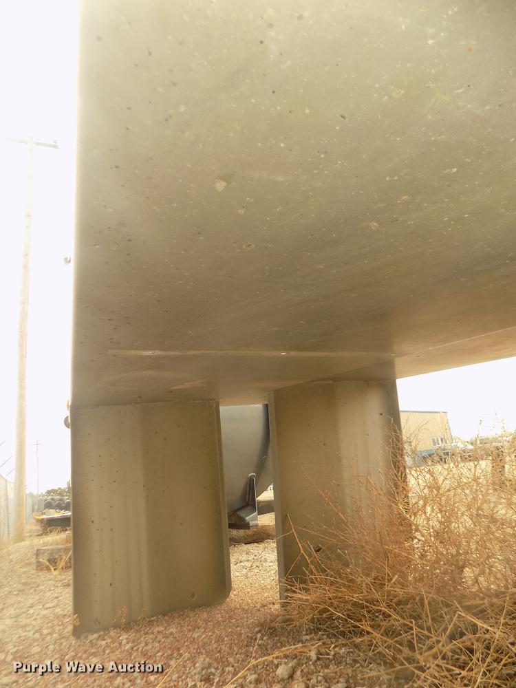 image for item DD2812 J&J 102511 vacuum tank