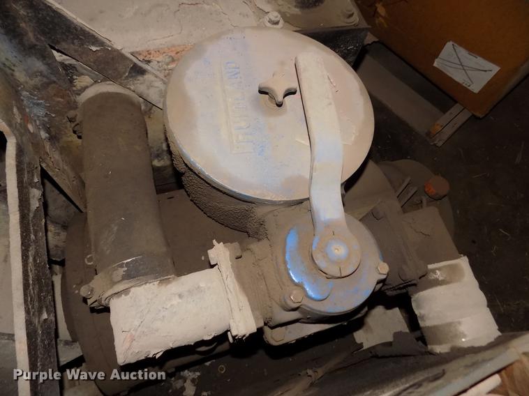 image for item DD2812 J&J 102511 vacuum tank