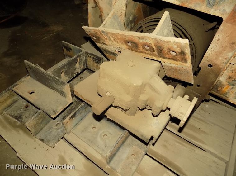 image for item DD2812 J&J 102511 vacuum tank