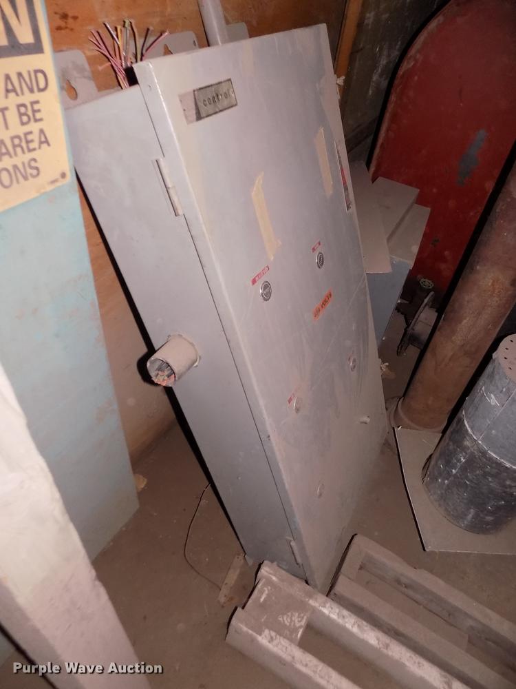 image for item DD2814 Onan 250ODFM-17R/27619N generator