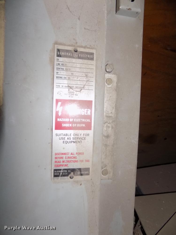 image for item DD2814 Onan 250ODFM-17R/27619N generator