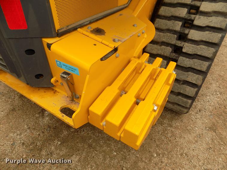 image for item DD2818 2017 John Deere 333G skid steer