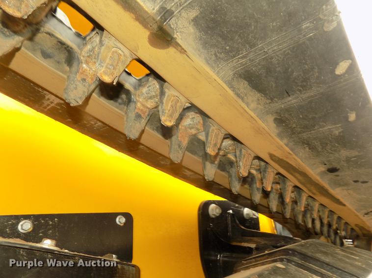 image for item DD2818 2017 John Deere 333G skid steer