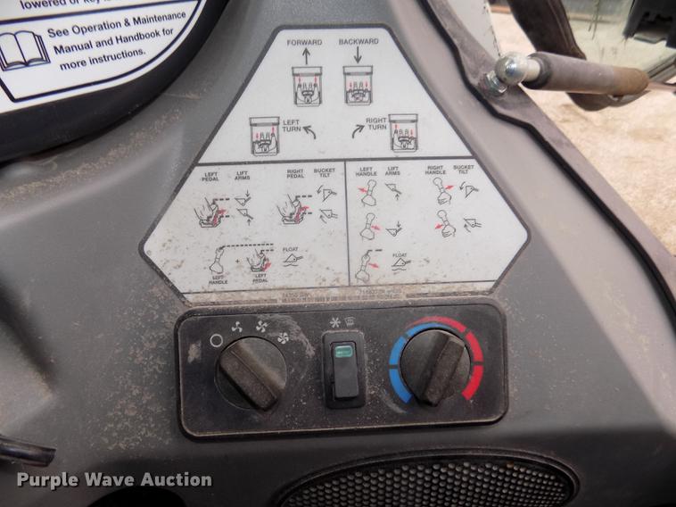image for item DD2819 2014 Bobcat T770 skid steer