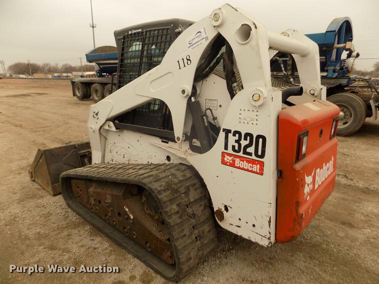 image for item DD2820 2009 Bobcat T320 skid steer