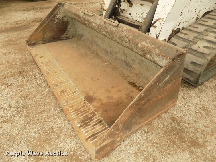 image for item DD2820 2009 Bobcat T320 skid steer