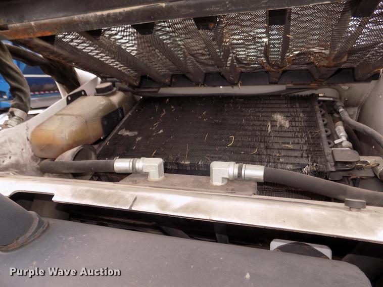 image for item DD2820 2009 Bobcat T320 skid steer