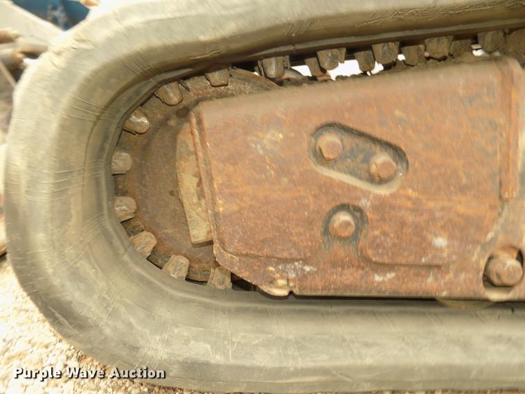 image for item DD2820 2009 Bobcat T320 skid steer