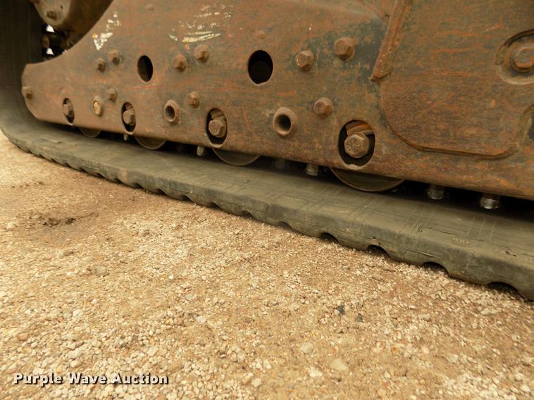 image for item DD2820 2009 Bobcat T320 skid steer