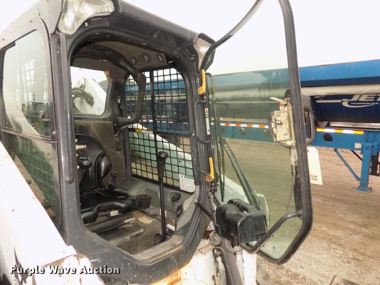 image for item DD2821 2012 Bobcat T770 skid steer