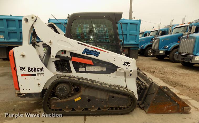 image for item DD2822 2014 Bobcat T590 skid steer